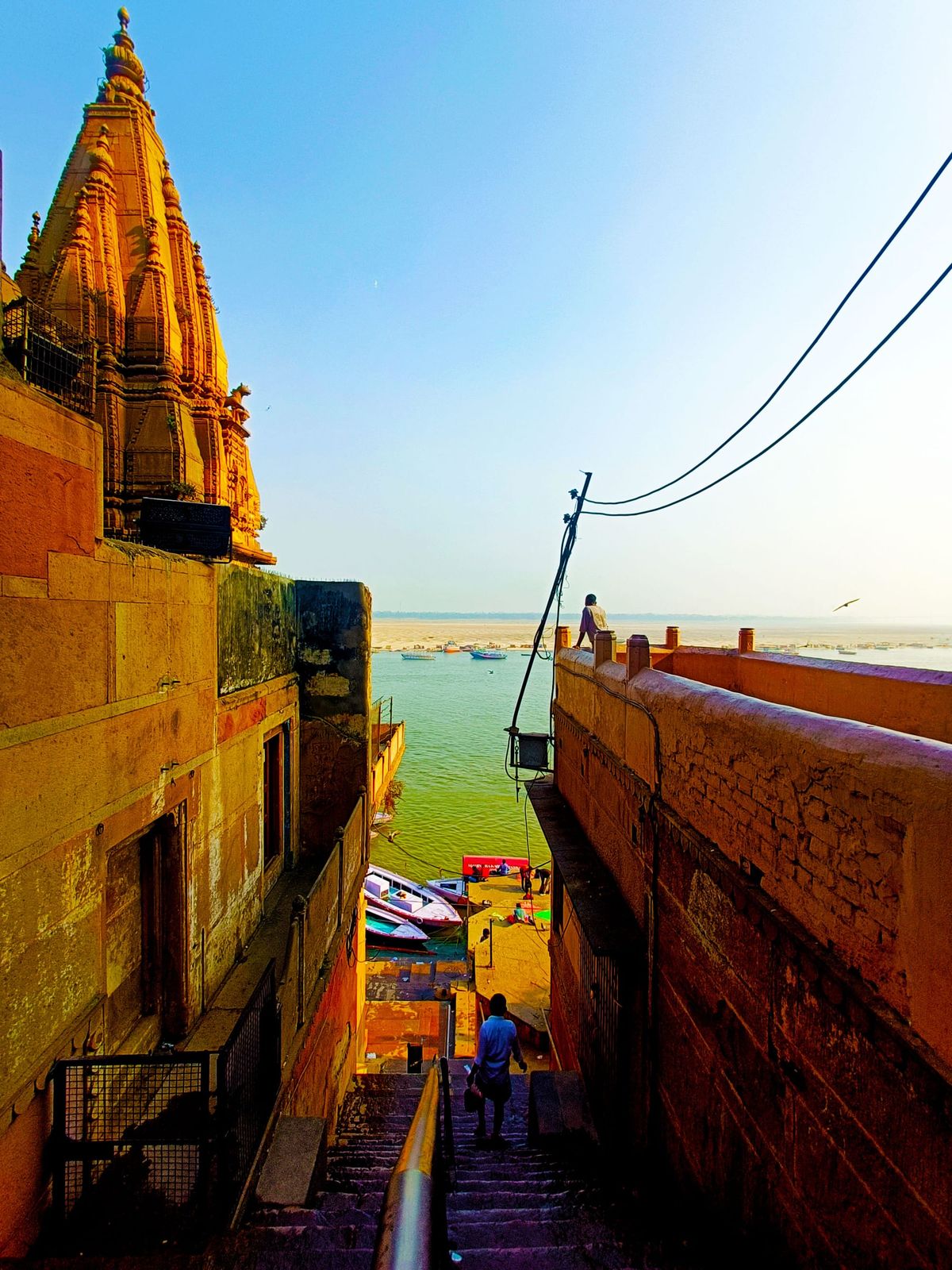 Why does taking the easier path seem easier than taking the harder one? The cost of decision making - from a neurophilosophical perspective.