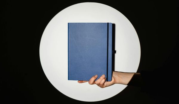 Branding & Writing - Elevating Authors in the Digital Era to Stand Out