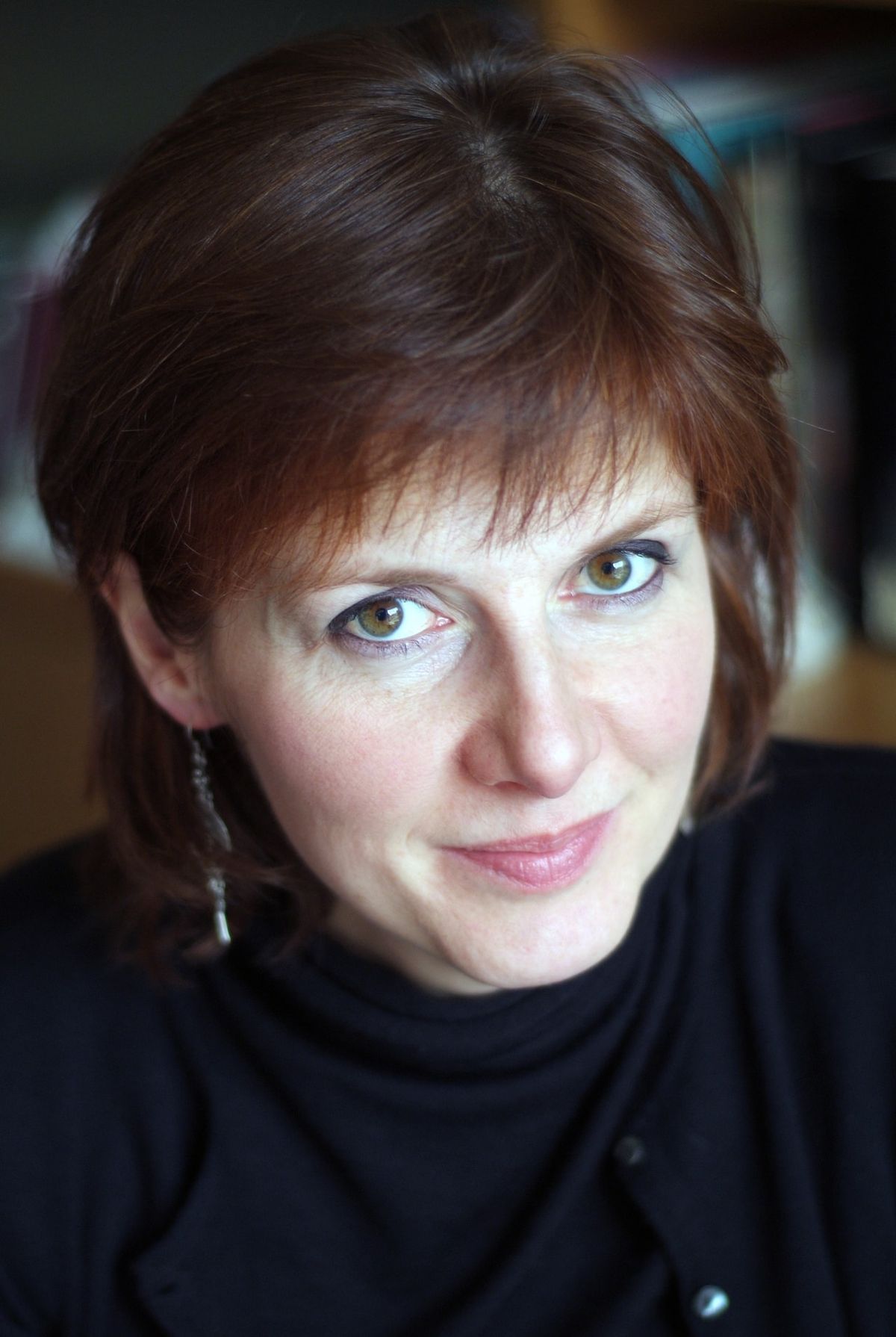 Interview. Christine Adamo : «Il est vrai que les gens sans histoire, aux vies sans remous, ne m’intéressent guère»