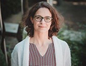 Julie Moulin : « Écrire relève aujourd’hui à la fois de l’urgence et de l’impossible »