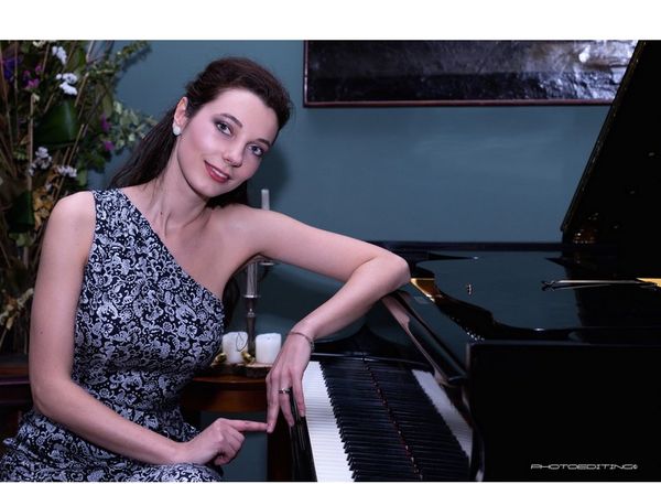 Grand Entretien avec la pianiste franco-roumaine Axia Marinescu : « Un artiste doit être avant tout un créateur »