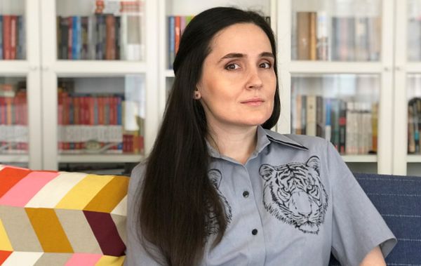 Portrait en Lettres Capitales : Lavinia Bălulescu
