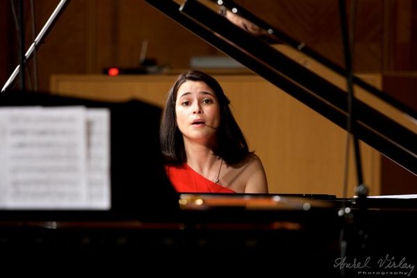 Interview. La pianiste Mara Dobresco : « Le plus important, c'est d'oublier les peurs diverses et variées et oser être soi-même »