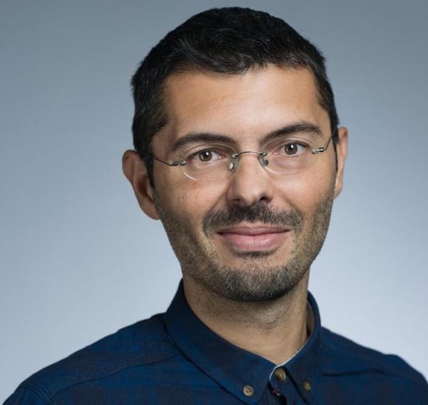 Thérapie littéraire et beauté romanesque : un livre de Michaël Uras