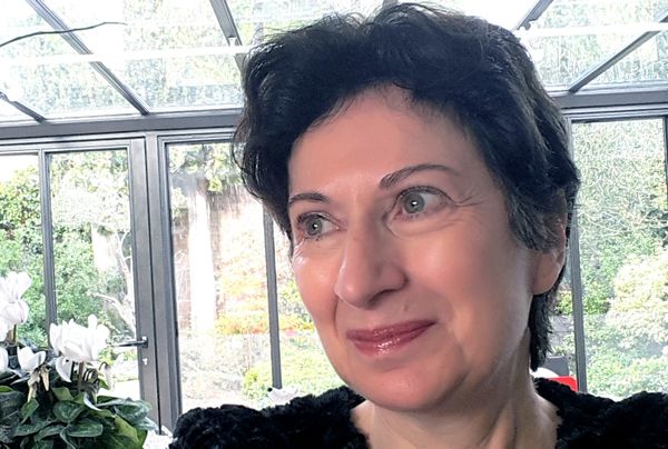 L'écrivain face à ses personnages : Sarah Oling