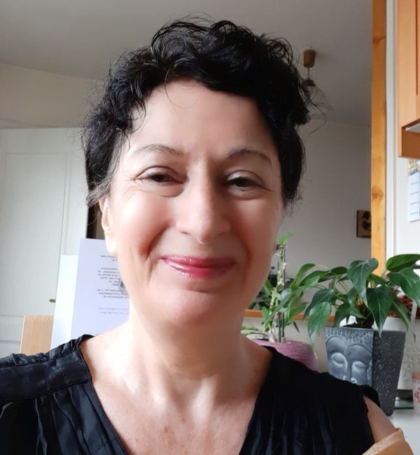 Sarah Oling : « J’ai fait voler en éclats les mots, tous les mots qui parlent de silence, d’enfermement, de contrainte et d’aliénation »