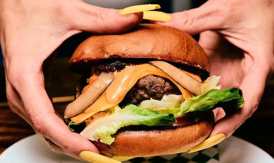 The Holloway Burger Echo Park