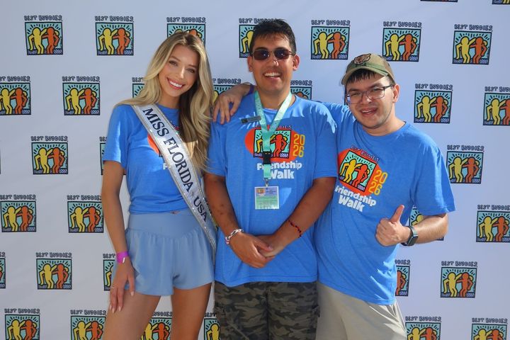 Miss Florida Lou Shieffelin Supports Best Buddies Friendship Walk