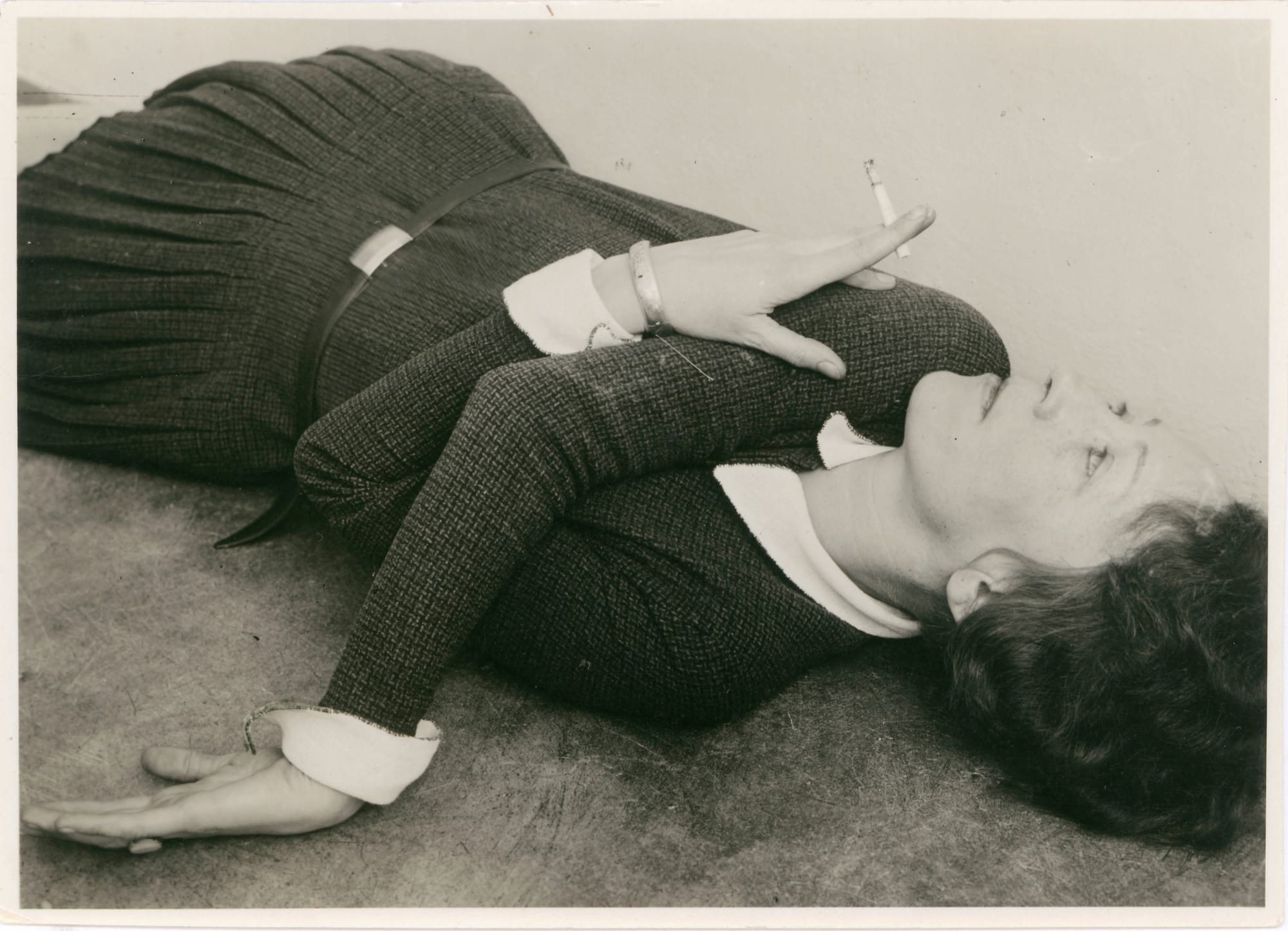 Grit Kallin-Fischer, Self-portrait with cigarette, around 1928