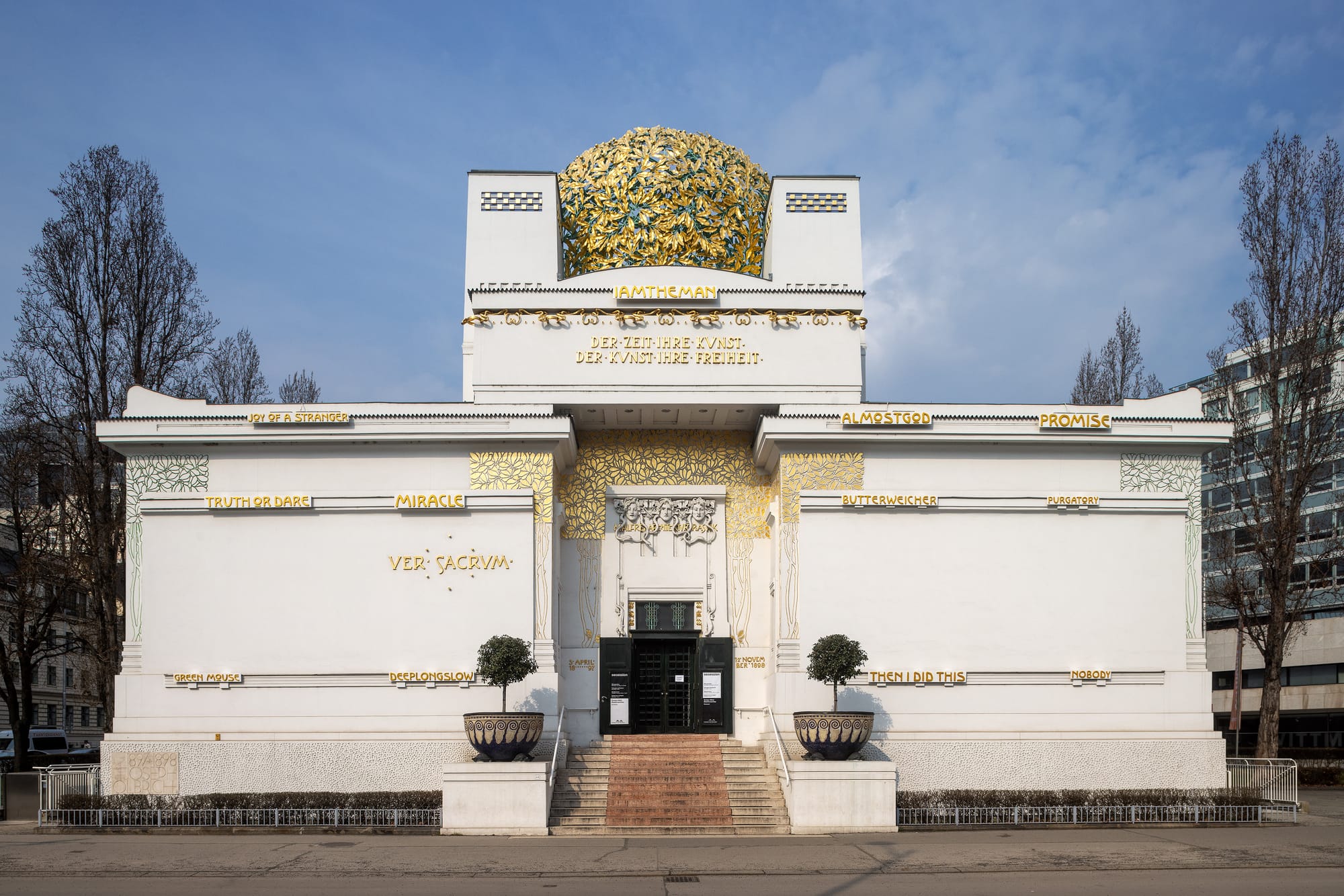 Reba Maybury, John’s, 2026, installation view I Come in Peace