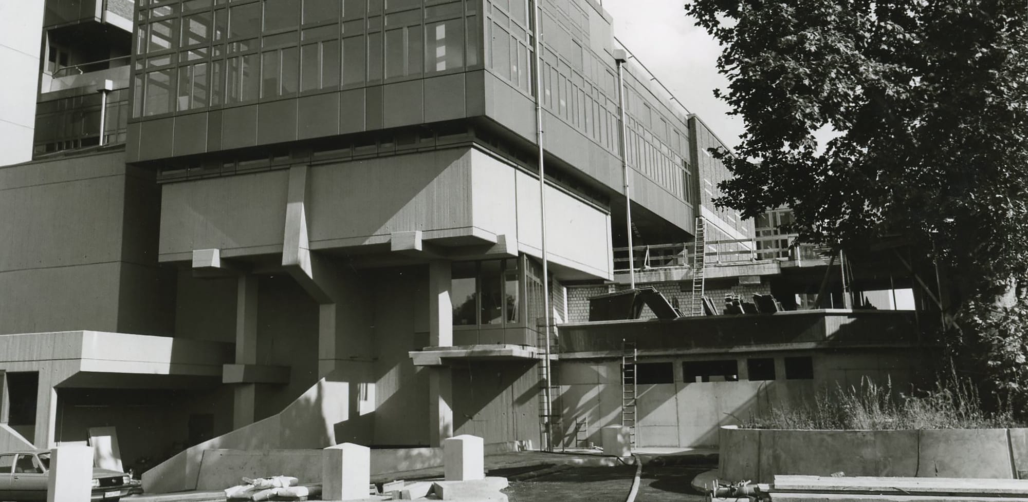 Bau des Kunstgewerbemuseums, ca. 1985