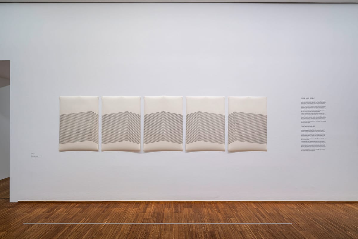 Helga Philipp, Ohne Titel, 1977. Grafit auf Bütten, 5-teilig