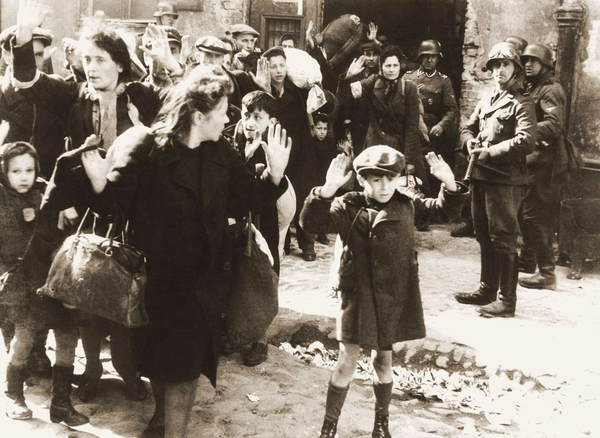 Martín Lutero y Adolfo Hitler: del Pulpito al Holocausto