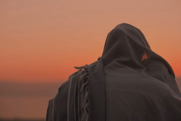 El Retorno a la Fuente de la Tefilá — Oración Imagen destacada
