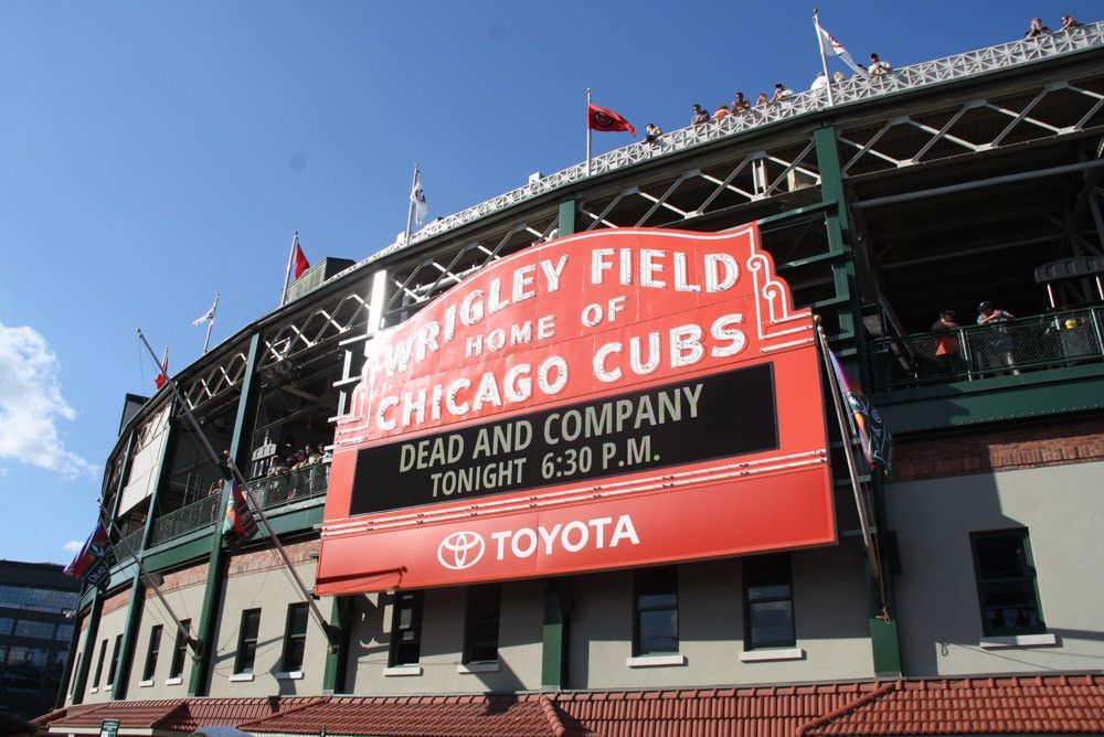 💀 Dead at Wrigley 2017 🌹