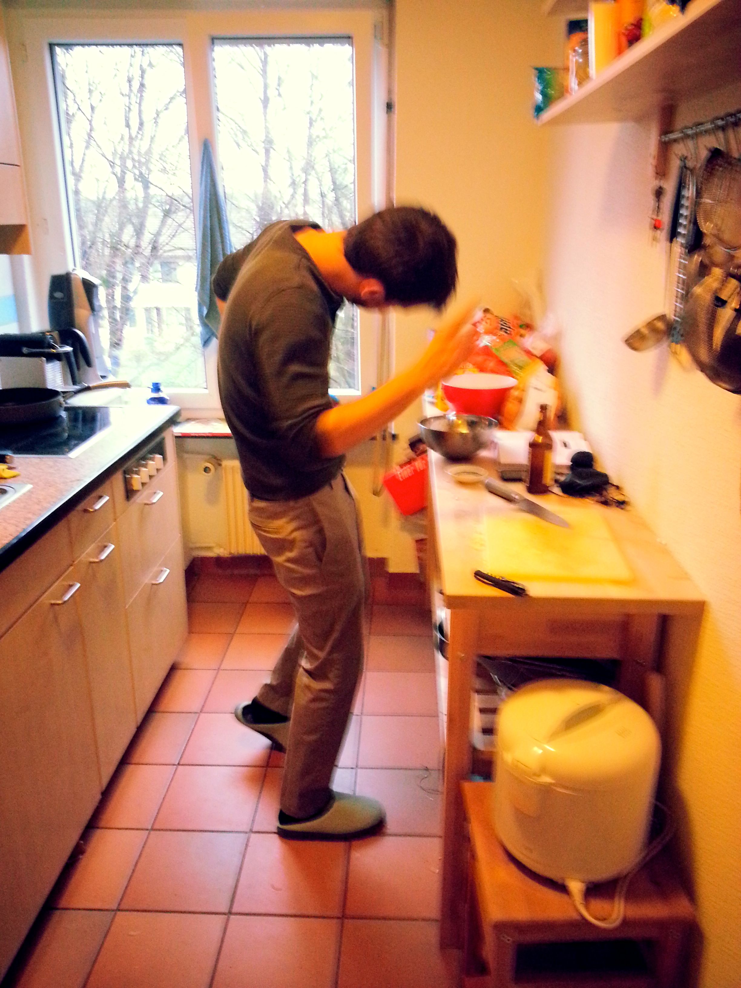 Danny doing Dannydance. Necessary for workflow.