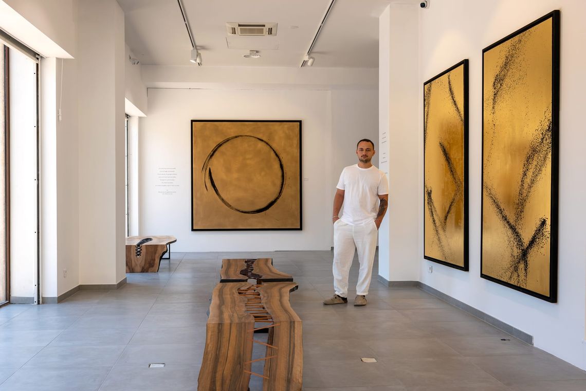 Louis Deltour, artiste et galeriste : construire son propre territoire