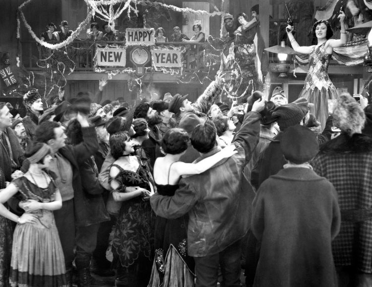 #107: The Roaring Twenties And The Birth Of Consumer Credit – Martha Olney