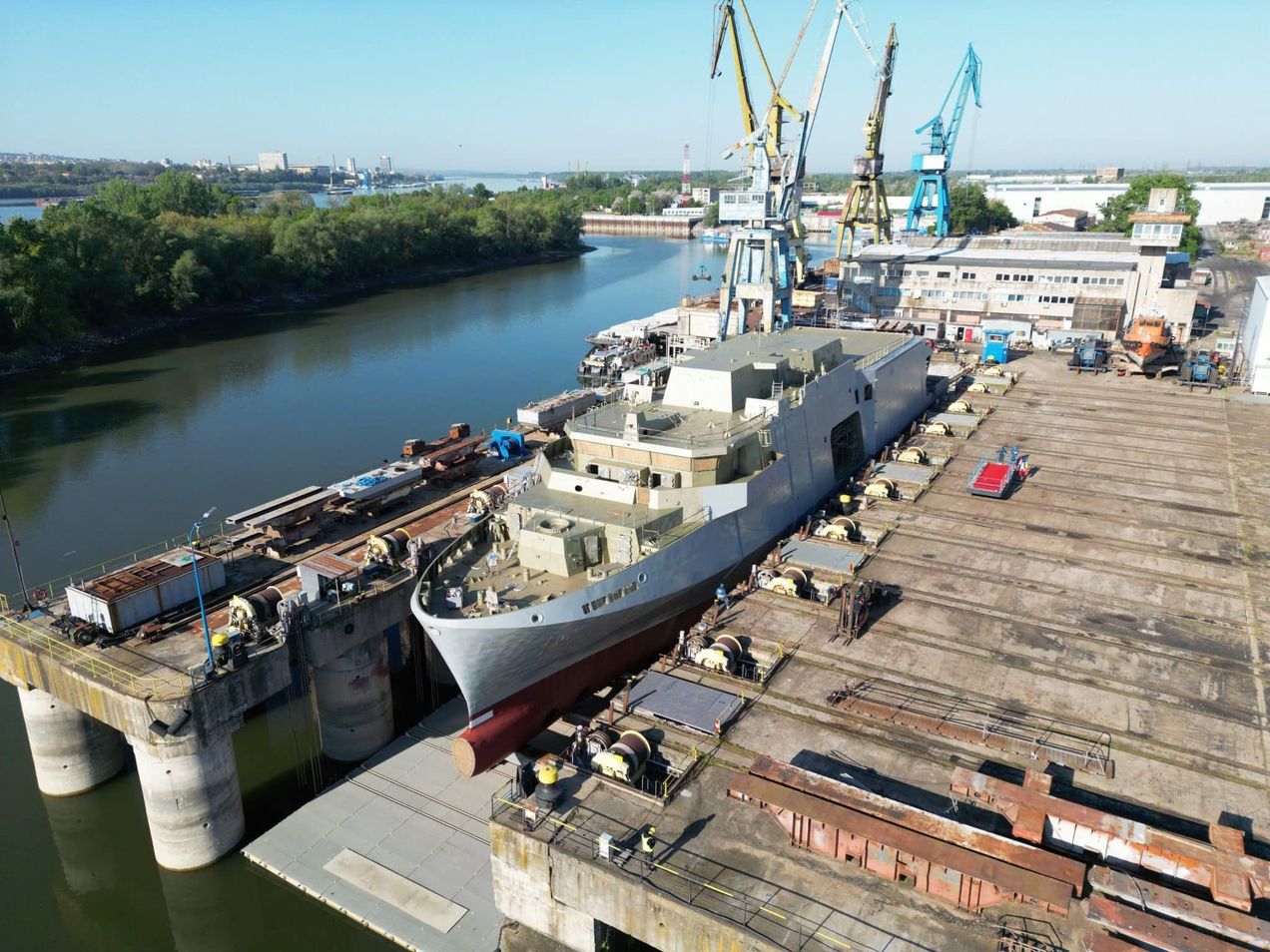 Romp nieuwe mijnenjager cirkelt  maand in Turkse wateren