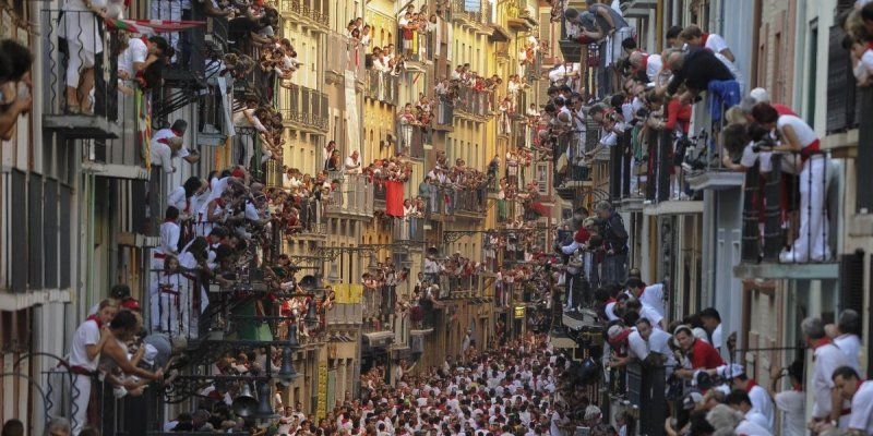 La città di Pamplona durante San Fermin!
