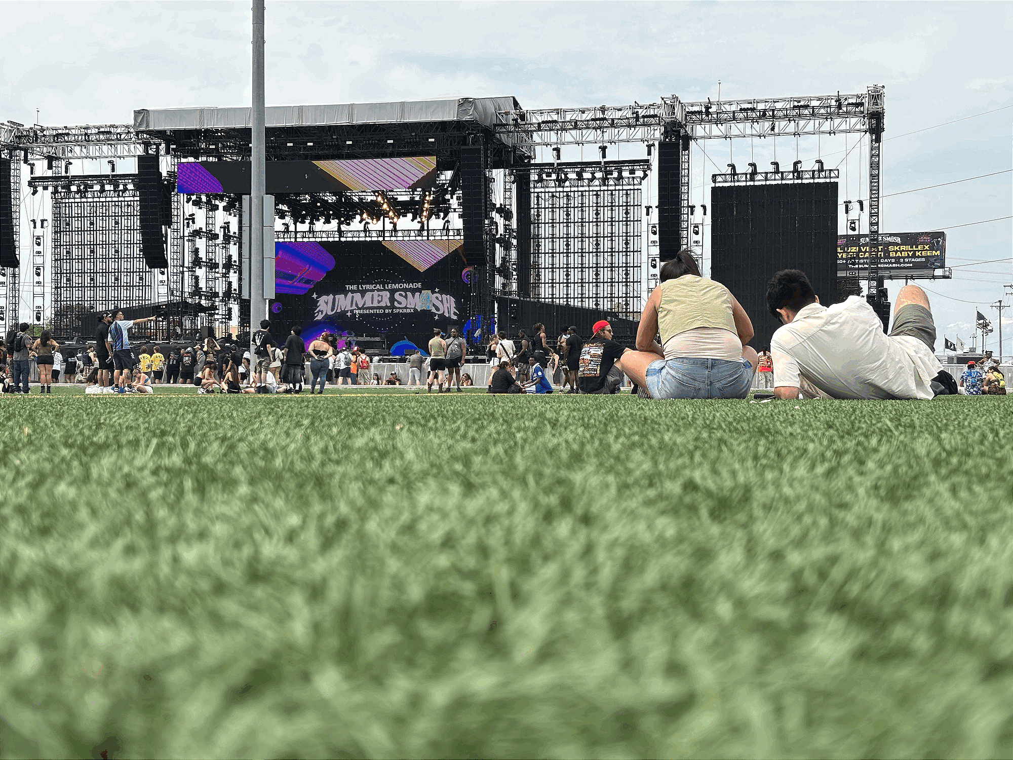 Summer Smash Fans Praise Performances While Raising Concerns About Organization and Accessibility