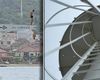 SPRIJEČITI TRAGEDIJU Jučer se tip popeo na dizalicu u Trogiru i šokirao grad - Zašto pristup nije zatvoren?