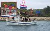 SJENA NA TRADICIJI Rasističke zastave narušile proslavu sv. Nikole u Jezerima  - Misu predvodio Thompsonov biskup iznenađenja