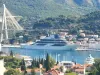PLUTAJUĆI DVORAC S PROTUZRAČNOM OBRANOM: U dubrovačku luku uplovila najveća jahta na svijetu