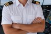 ILUZIJA KOJA VRIJEĐA POMORSKU STRUKU Zašto zapovjednici jahti, mini kruzera i skiperi nisu kapetani i zašto epolete na njihovim ramenima stvaraju zabludu