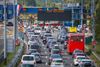 Prometni kolaps prema obali: Na Lučkom kolona od 10 kilometara, povremeno se zatvara i tunel Sveti Rok