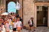Turisti nam pune plaže, ali ne i muzeje: Zašto 90% gostiju u Hrvatskoj samo prođe pored kulture?