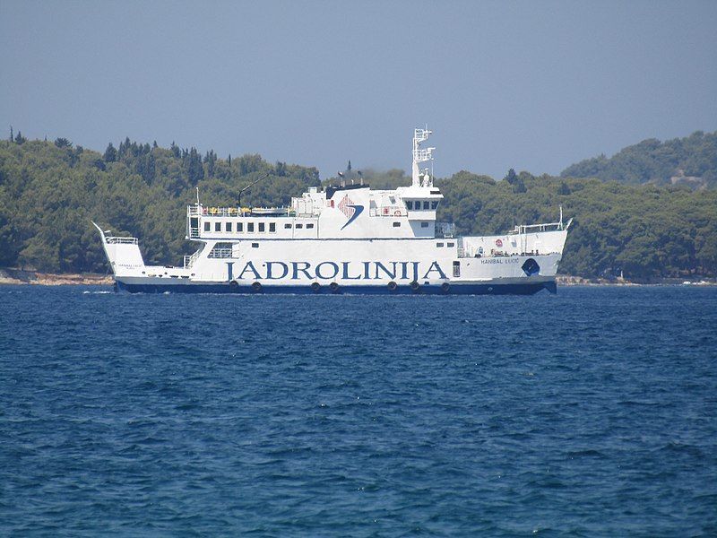 Iz Dubrovnika prema Elafitima plovit će do daljnjeg samo trajekt Hanibal Lucić