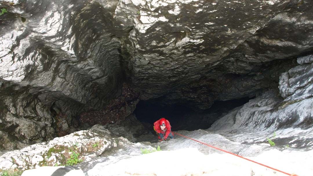Ubrzano se topi led u podzemlju Velebita