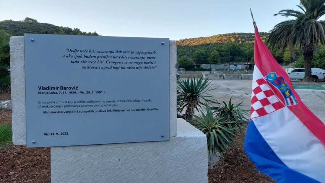Crnogorski admiral koji se ubio jer nije htio pucati po Dalmaciji dobio spomenik na Visu