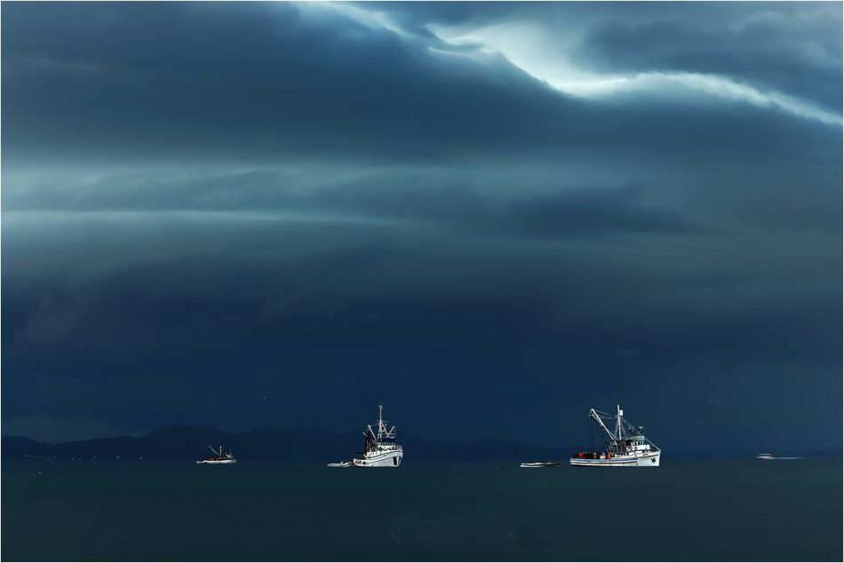 Pijavica kod Iža potopila ribarski brod!