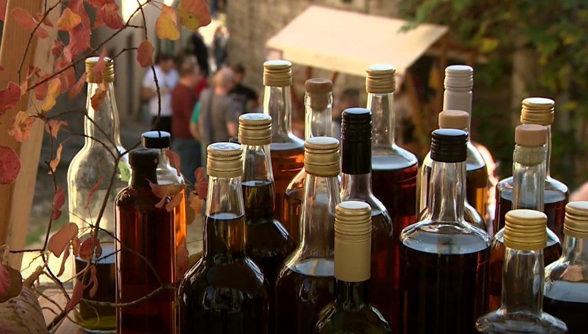 Hum - grad biske, dvadeset drugu godinu zaredom postaje centar za rakije