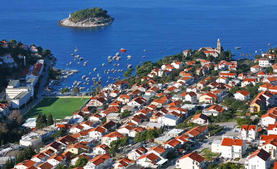 VIDEO Paul Bradbury: "10 činjenica o Hvaru koje su me jednostavno oduševile kad sam tamo počeo svoj život"