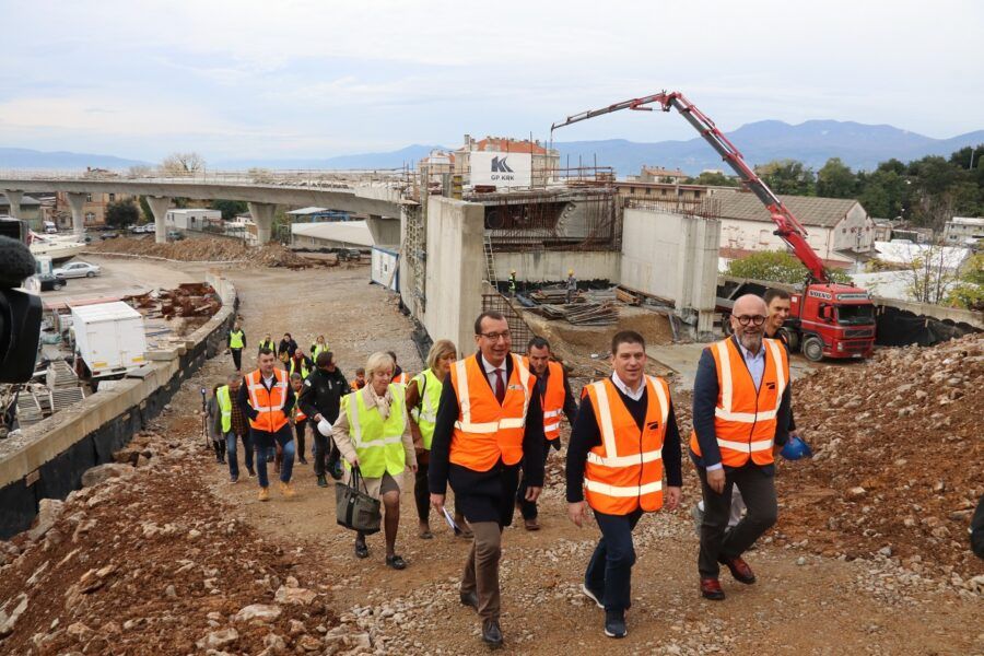 Butković obišao gradilište ceste D 403 - Povezat će kontejnerski terminal na Zagrebačkoj obali s riječkom obilaznicom