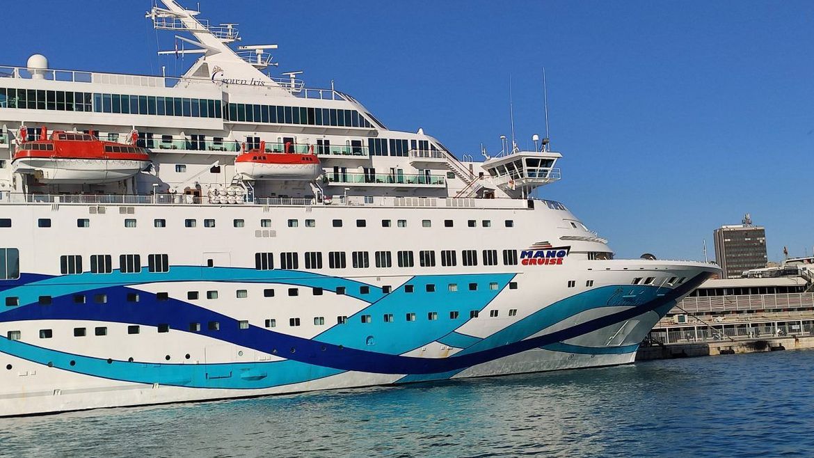 GUŽVA U SPLITSKOJ LUCI Uplovila dva velika kruzera