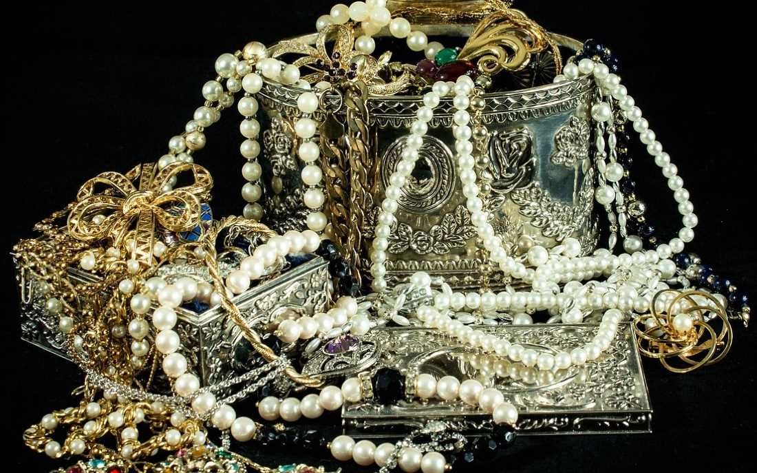 Ukrali preko milijun kuna i skupocjenog nakita iz sefa obiteljske kuće u Dubrovniku