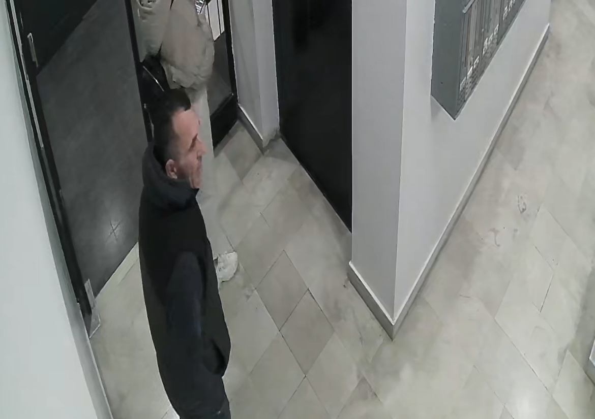 Policijska uprava splitsko-dalmatinska traga za ovom osobom - Prepoznajete li ga?