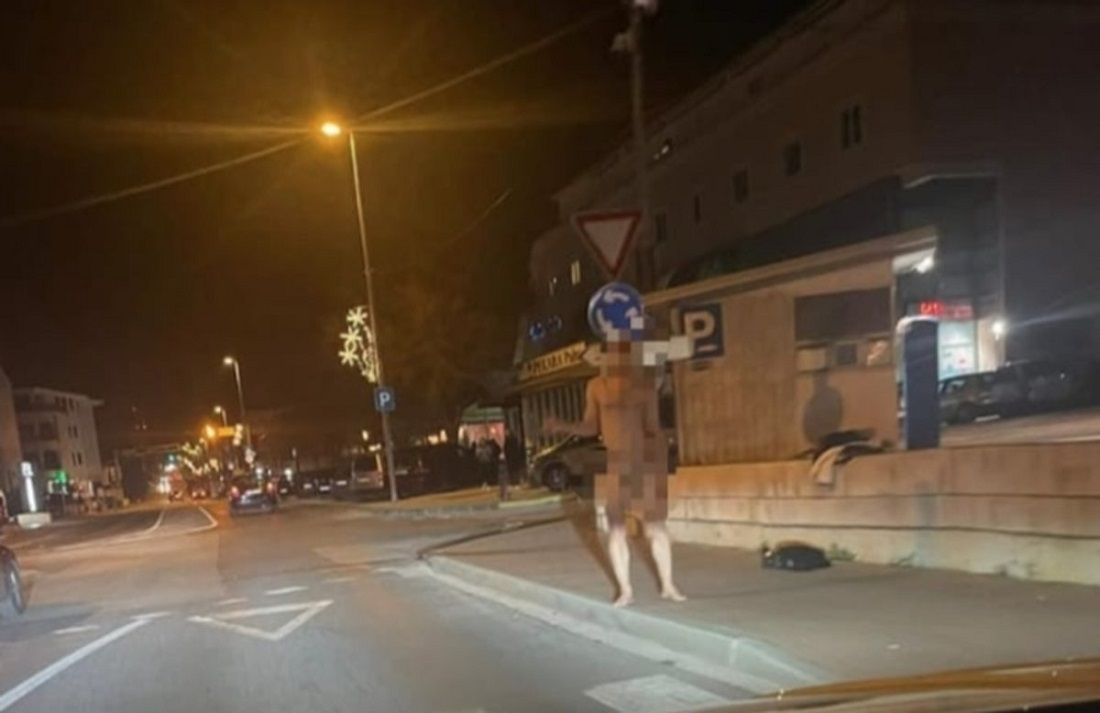 NUDIST U SIJEČNJU? Potpuno gol muškarac stopirao u Makarskoj
