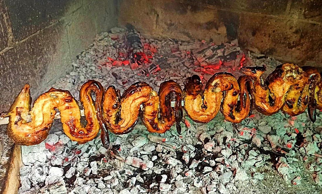 JEDNOSTAVNI DOMAĆI RECEPTI Jegulja na ražnju