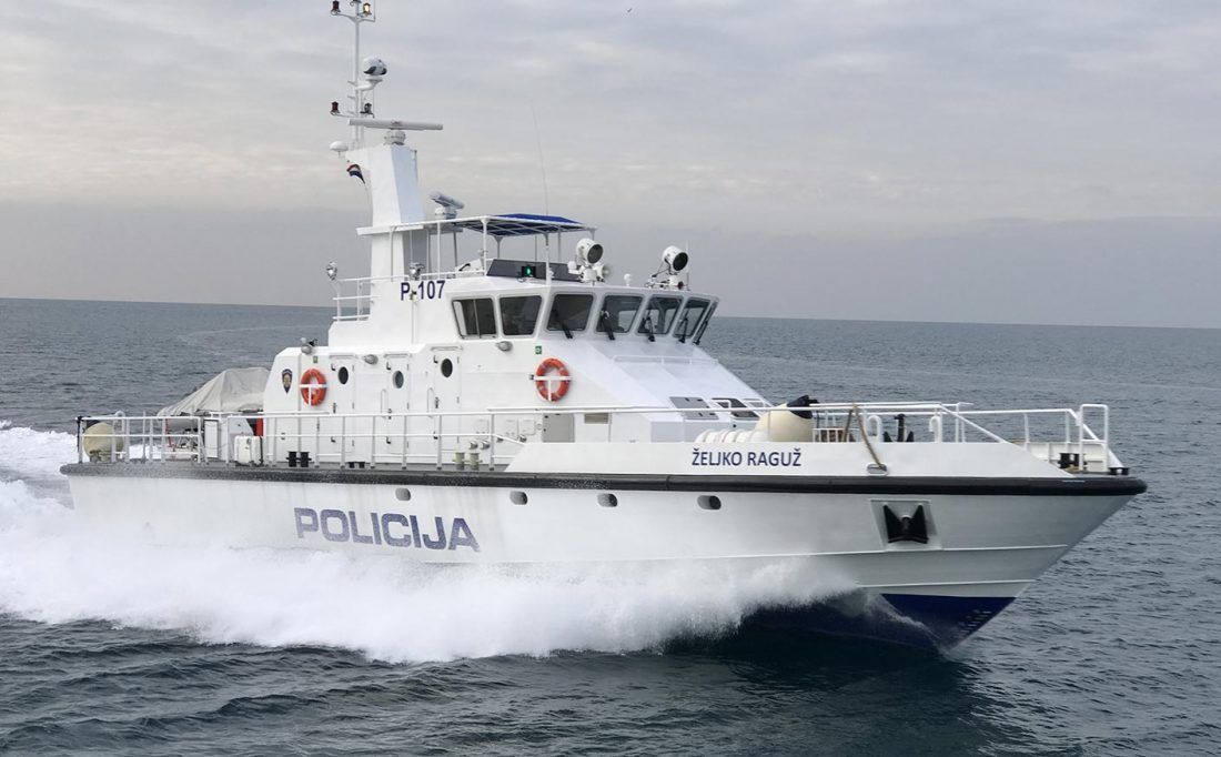 Dubrovačka policija se ispričala: "Da, talijanska ribarica nije bježala u međunarodne vode, već prema gospodarskom pojasu"
