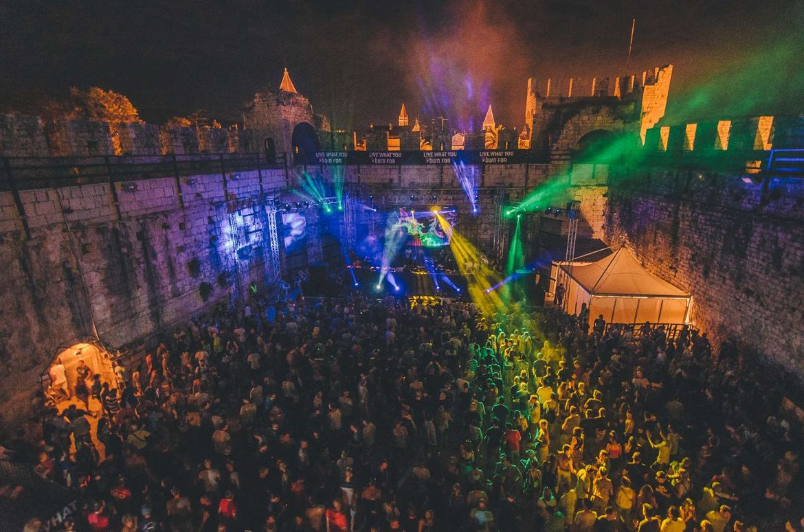 Jubilarno 10. izdanje Moondance festivala u trogirskoj Kuli Kamerlengo