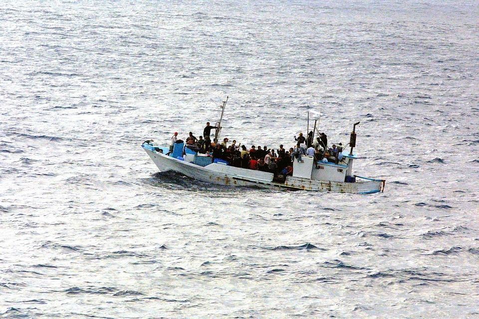 Novo potonuće kod Tunisa - nestalo preko 30 migranta