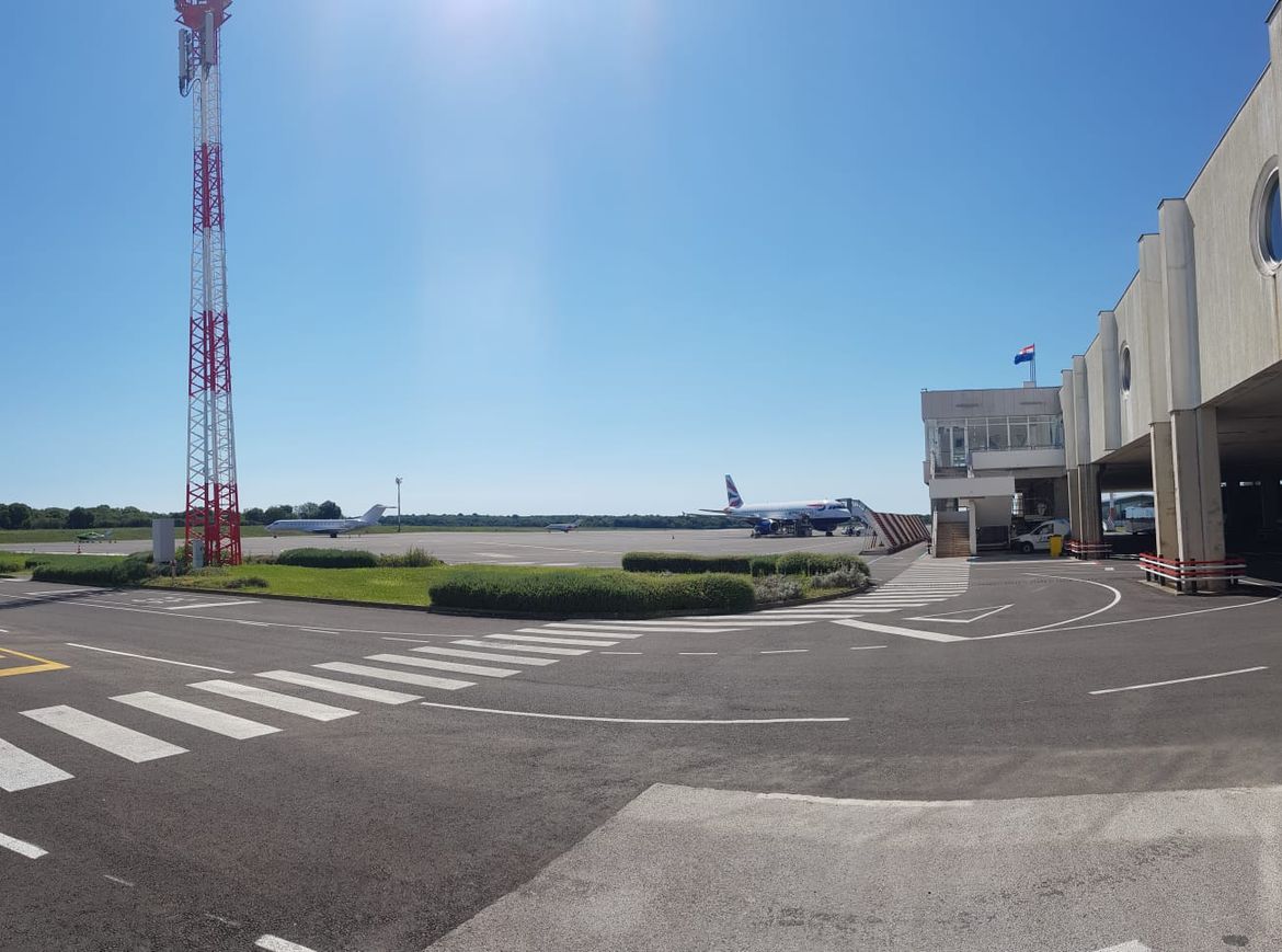 Na pulskom aerodromu pao privatni zrakoplov, dvoje poginulih!