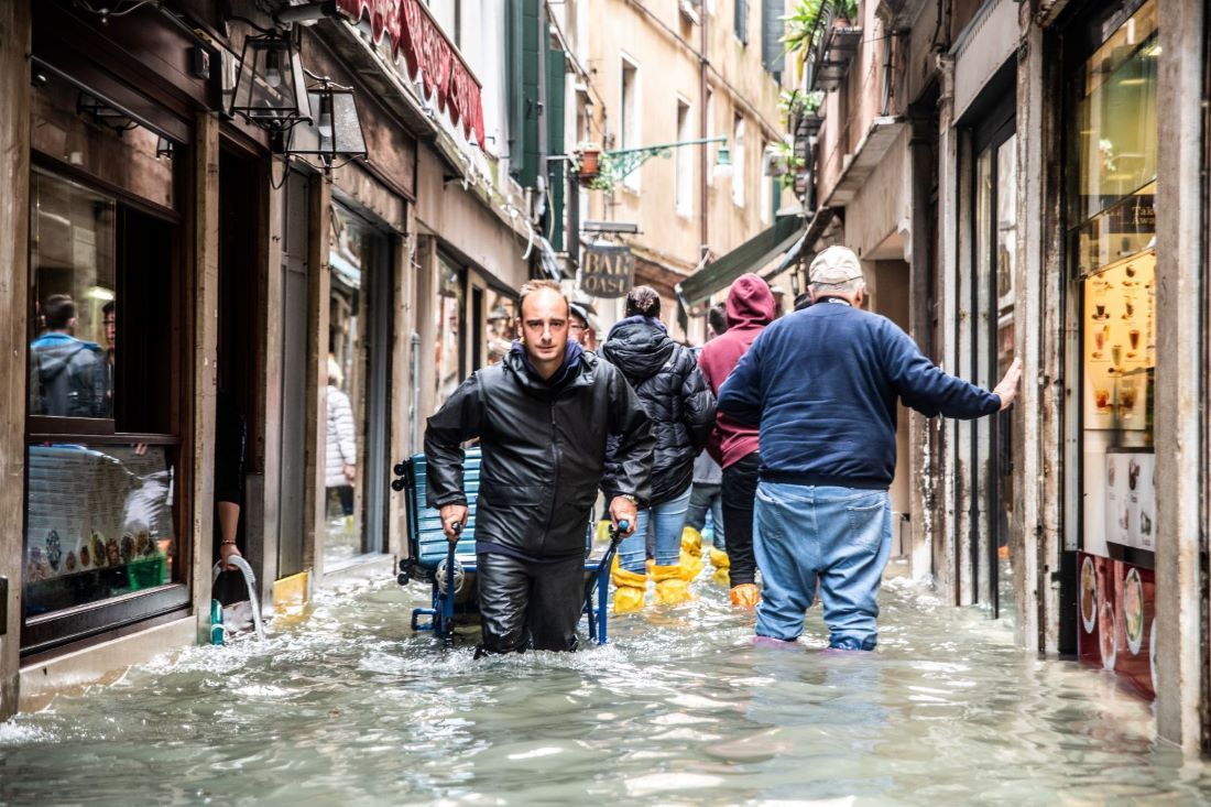Međuvladin panel o klimatskim promjenama: "Možemo i moramo prepoloviti globalne emisije do 2030.!"