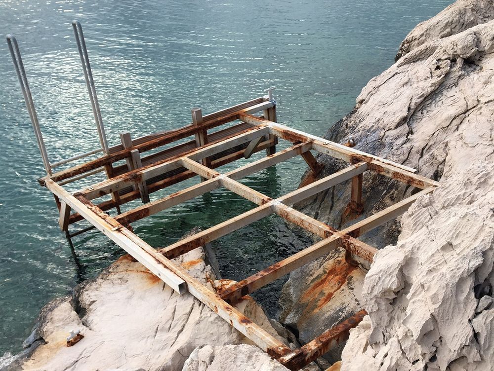 MISTERIOZNA SUNČALIŠTA Nitko "ne zna" tko ih je postavio, Općini Pakoštane naređeno uklanjanje