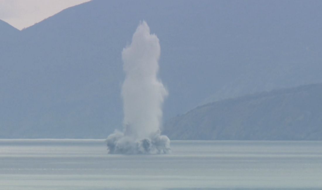VIDEO Prestanak opće opasnosti u Rijeci, opasna bomba uspješno detonirana u Riječkom zaljevu